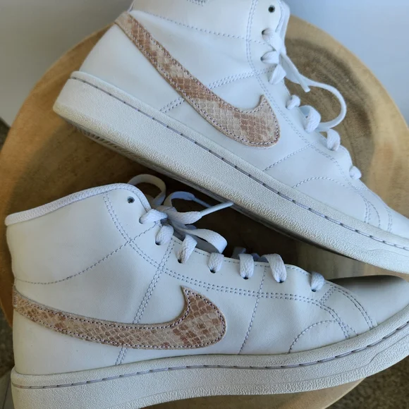 Nike Women's Court Royale 2 Mid High-Top Sneakers Snakeskin Swoosh Size  7.5 - Picture 4 of 17